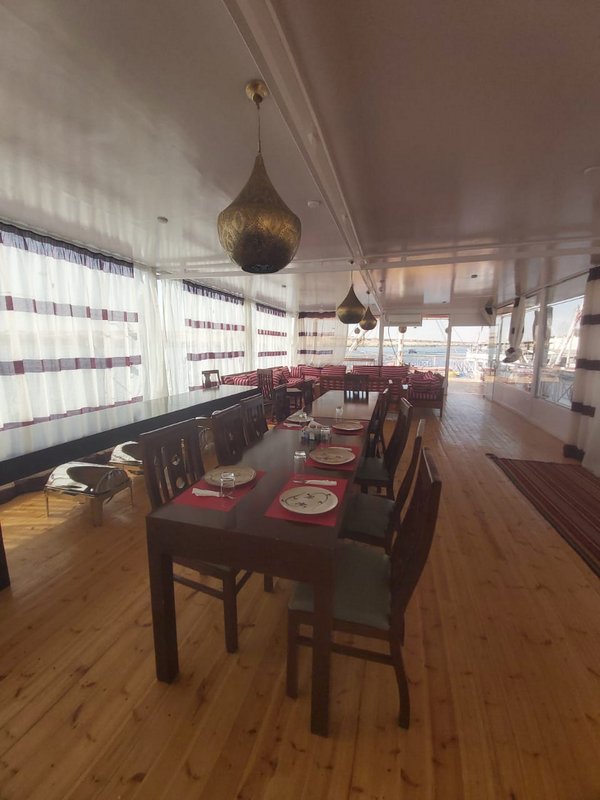 Yalla Bina Dahabiya Nile Cruise cabin - Luxury Nile cruise from Luxor to Aswan